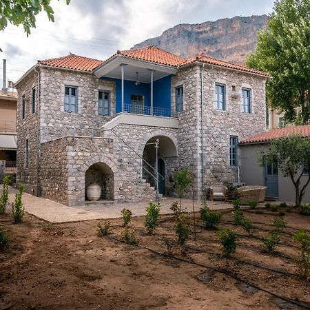 Englezena'S Guesthouse Leonidio Bagian luar foto