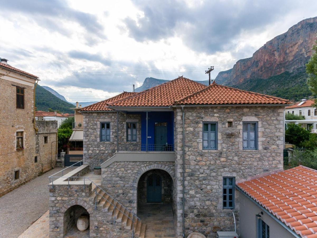 Englezena'S Guesthouse Leonidio Bagian luar foto